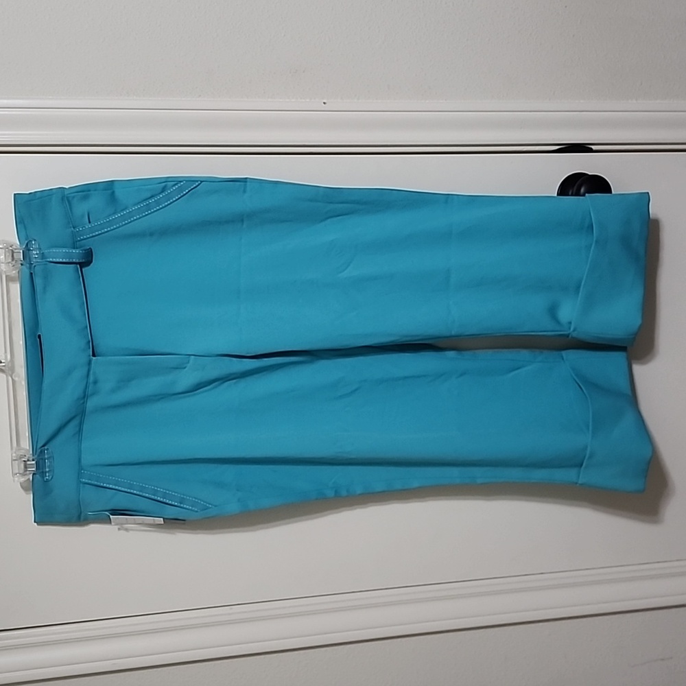 NWT "VEZUCCI" AQUA CROPPED CUFFED PANTS SZ 12